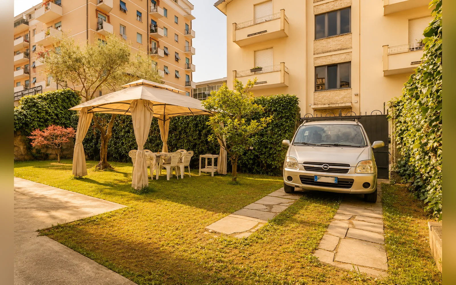 Esterni di A casa di Laura, Massa